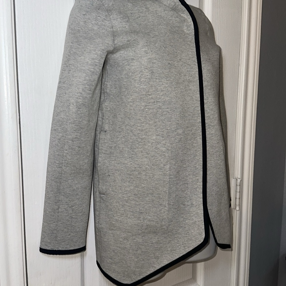 Ivivva On The Double Wrap Reversible Jacket Gray/Black Girl 8 - Picture 7 of 12